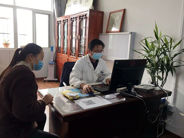 醫(yī)心惠民 | 黨員醫(yī)師王國俊：從醫(yī)20年，甘做為民服務“孺子?！保? /></a></div>            
                             
                <div   id=